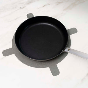 NoStik Silicone Fibreglass Splatter Guard - 32 cm